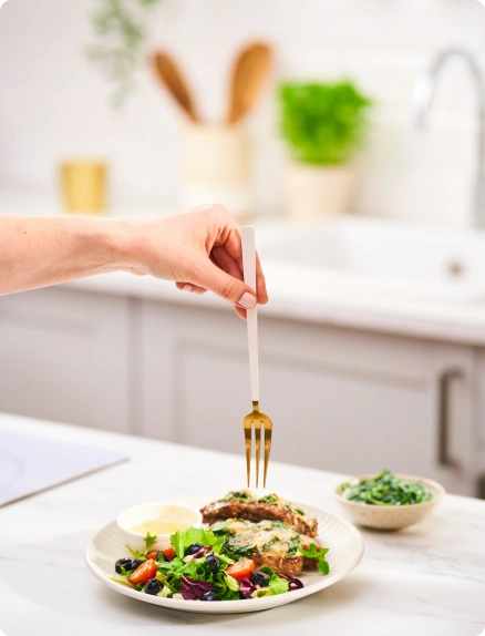 Świeże składniki – sałatka w cateringu dietetycznym